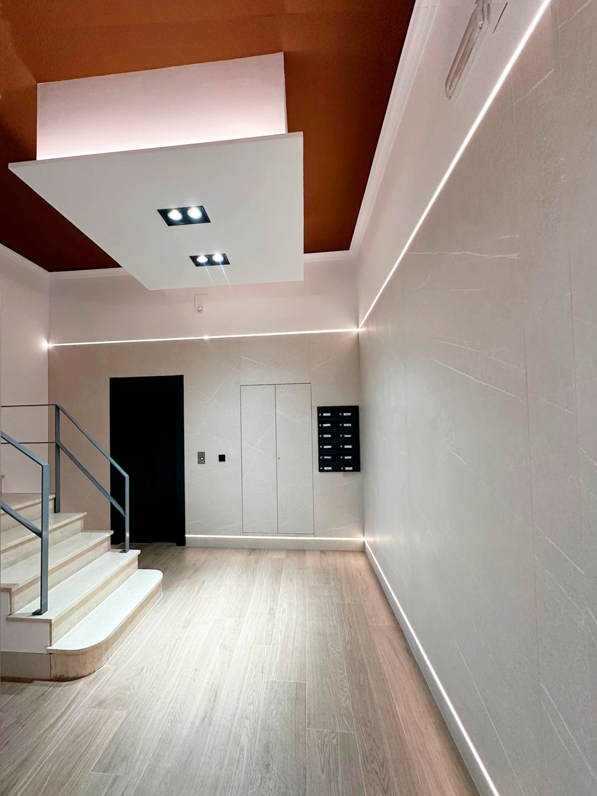 “Rehabilitación de portal en Reyes Catolicos 10 de Alicante”